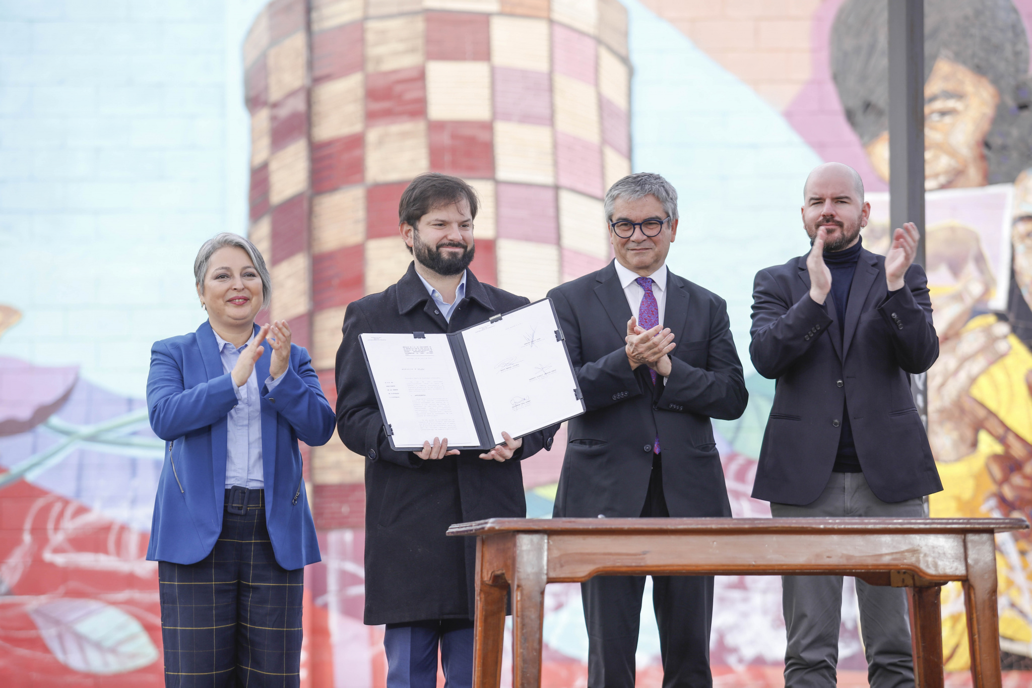 Gobierno envía al Congreso proyecto de ley que aumenta en 60.000 el